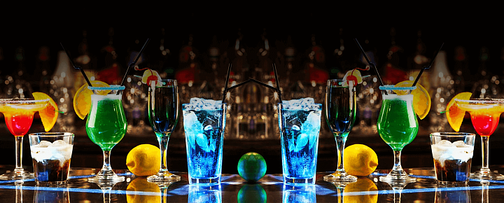 Выездной бар в Ярославле. Ultra Подарки. Купить выездной бар в Ярославле. Пирамида из шампанского бармен шоу и другие возможности выездного бара. Сервис UltraPodarki.ru 8 800 505 95 30. Выездной бар Ярославль, выездной бар, мобильный бар Ярославль, мобильный бар, переносной бар Ярославль, переносной бар, выездной бар на мероприятие Ярославль, выездной бар на мероприятие