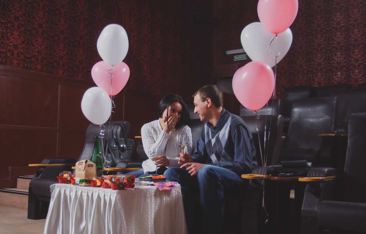 Романтическое свидание в кинотеатре в Ярославле