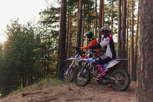 Катание на мотоцикле в Ярославле. ULTRA ПОДАРКИ. Купить катание на мотоцикле в Ярославле. Попробовав езду на мотоциклах, вы получите порцию адреналина и невероятные эмоции. Сервис: UltraPodarki.ru 8 800 505 95 30.. Катание на мотоцикле в Ярославле, прокат мотоциклов Ярославль, катание на мотоциклах, прокат мотоцикла, езда на мотоцикле Ярославль, езда на мотоцикле, мотопрогулка Ярославль, мотопрогулка