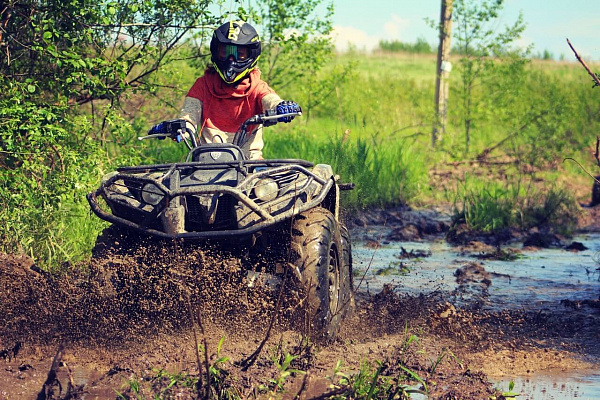 Катание на квадроциклах в Ярославле. Подарочные сертификаты Ultra Подарки. Подарочный сертификат на катание на квадроциклах в Ярославле. Закажите прокат квадроциклов и наслаждайтесь активным отдыхом с друзьями. Выбирайте живописные маршруты для езды на квадроциклах. Сервис UltraPodarki.ru 8 800 505 95 30. Катание на квадроциклах, катание на квадроциклах Ярославль, прокат квадроциклов, прокат квадроциклов Ярославль, езда на квадроцикле, езда на квадроцикле Ярославль, катание на квадроциклах зимой, Катание на квадроциклах летом, сертификат на катание на квадроциклах, сертификат квадроциклы, сертификат квадроциклы Ярославль
