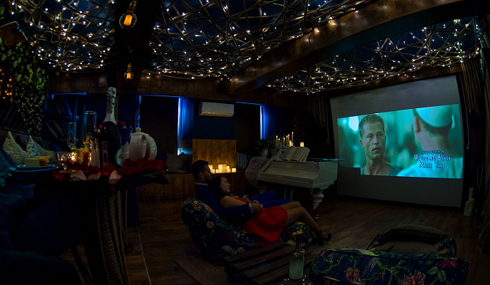 Романтическое свидание в кинотеатре в Ярославле. Ultra Подарки. Купить романтическое свидание в кинотеатре в Ярославле. Подарите самым близким незабываемые моменты и признайтесь в искренних чувствах. Сервис UltraPodarki.ru 8-800-505-95-30. Романтическое свидание в кинотеатре в Ярославле, свидание в Ярославле, свидание в кинотеатре, сертификат на свидание в кинотеатре, сертификат на свидание в Ярославле, купить свидание, купить свидание Ярославль, первое свидание, девушка свидание, хороший кинотеатре, романтический кинотеатре, романтический вечер, романтический ужин, романтические любимому, романтическая музыка