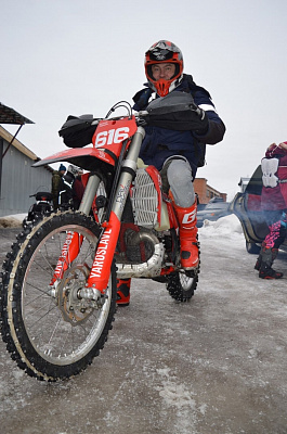 Прокат эндуро мотоциклов. Подарочные сертификаты Ultra Подарки Ярославль. Купить оригинальный подарок или подарочный сертификат на Прокат эндуро мотоциклов. Сервис UltraPodarki.ru Ярославль 8 800 505 95 30. 