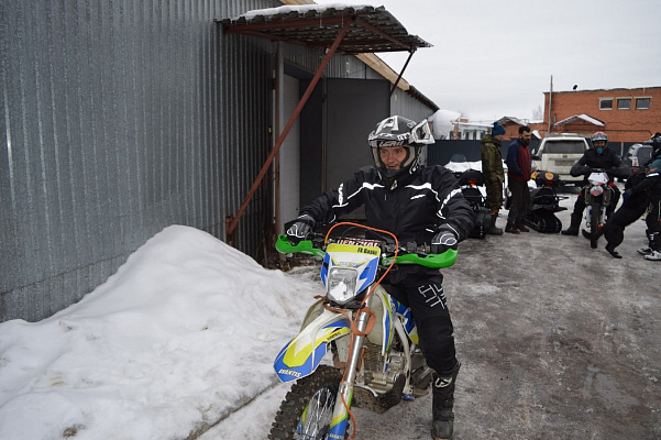 Прокат эндуро мотоциклов. Подарочные сертификаты Ultra Подарки Ярославль. Купить оригинальный подарок или подарочный сертификат на Прокат эндуро мотоциклов. Сервис UltraPodarki.ru Ярославль 8 800 505 95 30. 