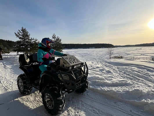 Катание на квадроциклах в Ярославле. Подарочные сертификаты Ultra Подарки. Подарочный сертификат на катание на квадроциклах в Ярославле. Закажите прокат квадроциклов и наслаждайтесь активным отдыхом с друзьями. Выбирайте живописные маршруты для езды на квадроциклах. Сервис UltraPodarki.ru 8 800 505 95 30. Катание на квадроциклах, катание на квадроциклах Ярославль, прокат квадроциклов, прокат квадроциклов Ярославль, езда на квадроцикле, езда на квадроцикле Ярославль, катание на квадроциклах зимой, Катание на квадроциклах летом, сертификат на катание на квадроциклах, сертификат квадроциклы, сертификат квадроциклы Ярославль
