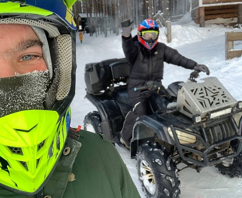 Катание на квадроциклах в Ярославле. Подарочные сертификаты Ultra Подарки. Подарочный сертификат на катание на квадроциклах в Ярославле. Закажите прокат квадроциклов и наслаждайтесь активным отдыхом с друзьями. Выбирайте живописные маршруты для езды на квадроциклах. Сервис UltraPodarki.ru 8 800 505 95 30. Катание на квадроциклах, катание на квадроциклах Ярославль, прокат квадроциклов, прокат квадроциклов Ярославль, езда на квадроцикле, езда на квадроцикле Ярославль, катание на квадроциклах зимой, Катание на квадроциклах летом, сертификат на катание на квадроциклах, сертификат квадроциклы, сертификат квадроциклы Ярославль
