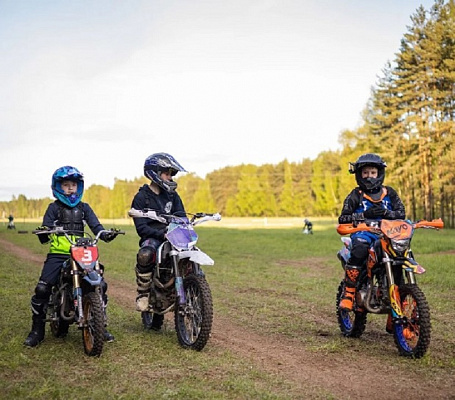 Катание на мотоцикле в Ярославле. ULTRA ПОДАРКИ. Купить катание на мотоцикле в Ярославле. Попробовав езду на мотоциклах, вы получите порцию адреналина и невероятные эмоции. Сервис: UltraPodarki.ru 8 800 505 95 30.. Катание на мотоцикле в Ярославле, прокат мотоциклов Ярославль, катание на мотоциклах, прокат мотоцикла, езда на мотоцикле Ярославль, езда на мотоцикле, мотопрогулка Ярославль, мотопрогулка