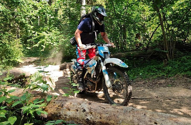 Прокат эндуро мотоциклов. Подарочные сертификаты Ultra Подарки Ярославль. Купить оригинальный подарок или подарочный сертификат на Прокат эндуро мотоциклов. Сервис UltraPodarki.ru Ярославль 8 800 505 95 30. 