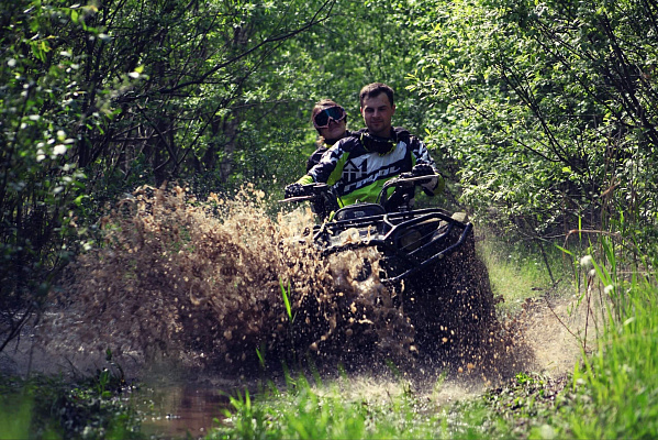 Прокат квадроциклов летом в Ярославле. Сервис Ultra Подарки. Подарочный сертификат на прокат квадроциклов летом и зимой в Ярославле. Закажите катание на квадроциклах недорого и наслаждайтесь активным отдыхом с друзьями. Выбирайте живописные маршруты для езды на квадроциклах. Сервис UltraPodarki.ru 8800-505-9530. Катание на квадроциклах, Прокат квадроциклов, езда на квадроцикле, прокат квадроциклов Ярославль, катание на квадроциклах Ярославль, Катание на квадроциклах летом, Катание на квадроциклах зимой, Сертификат на катание на квадроциклах 

