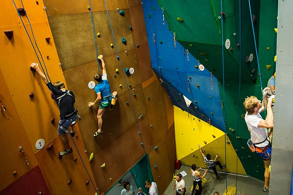 Занятия скалолазанием в Ярославле. Ultra Подарки
. Купить занятия по скалолазанию в Ярославле. Скалодром укрепляет тело и создаёт положительные эмоции. Сервис UltraPodarki.ru 8 (800) 505 95 30
. Скалолазание Ярославль, скалолазание, скалодром Ярославль, скалодром, скалолазание школа Ярославль, скалолазание школа, купить скалолазание Ярославль, купить скалолазание, занятия скалолазание Ярославль, занятия скалолазание, уроки скалолазания Ярославль, уроки скалолазания