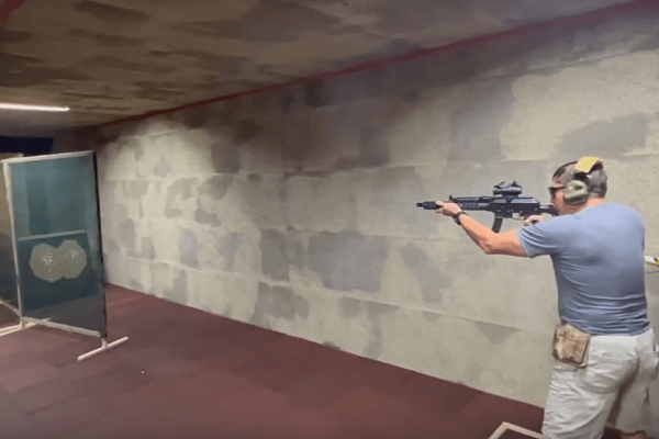 Стрельба из боевого оружия. Боевой тир в Ярославле. Ultra Подарки. Стрельба из боевого оружия #в Томске#в. Попробуйте настоящую стрельбу из огнестрельного оружия в боевом тире. UltraPodarki.ru 8 800 505 95 30.. Стрельба из боевого оружия Ярославль, боевой тир Ярославль, стрельба из огнестрельного оружия Ярославль, Стрельба из боевого оружия, Стрельба Ярославль, стрельба из пистолета Ярославль, стрельба из карабина Ярославль, стрельба из снайперской винтовки Ярославль