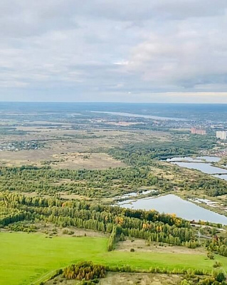 Полёт с инструктором на параплане в Ярославле. Ultra Подарки. Полёт с инструктором на параплане в Ярославле. Попробуйте полёт на двухместном параплане над столицей. Сервис: UltraPodarki.ru 8 800 505 95 30. Полёт на параплане, полёт на параплане Ярославль, полёт с инструктором на параплане Ярославль, полёт с инструктором на параплане, параплан Ярославль, параплан, парапланеризм Ярославль, купить параплан Ярославль