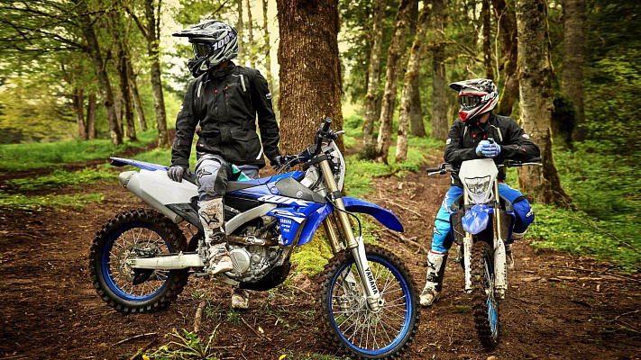 Катание на мотоциклах. Подарочные сертификаты Ultra Подарки Ярославль. Купить оригинальный подарок или подарочный сертификат на Катание на мотоциклах. Сервис UltraPodarki.ru Ярославль 8 800 505 95 30. 