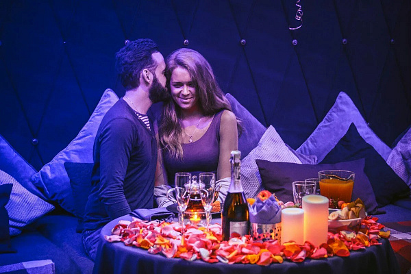 Романтическое свидание в кинотеатре в Ярославле. Ultra Подарки. Купить романтическое свидание в кинотеатре в Ярославле. Подарите самым близким незабываемые моменты и признайтесь в искренних чувствах. Сервис UltraPodarki.ru 8-800-505-95-30. Романтическое свидание в кинотеатре в Ярославле, свидание в Ярославле, свидание в кинотеатре, сертификат на свидание в кинотеатре, сертификат на свидание в Ярославле, купить свидание, купить свидание Ярославль, первое свидание, девушка свидание, хороший кинотеатре, романтический кинотеатре, романтический вечер, романтический ужин, романтические любимому, романтическая музыка